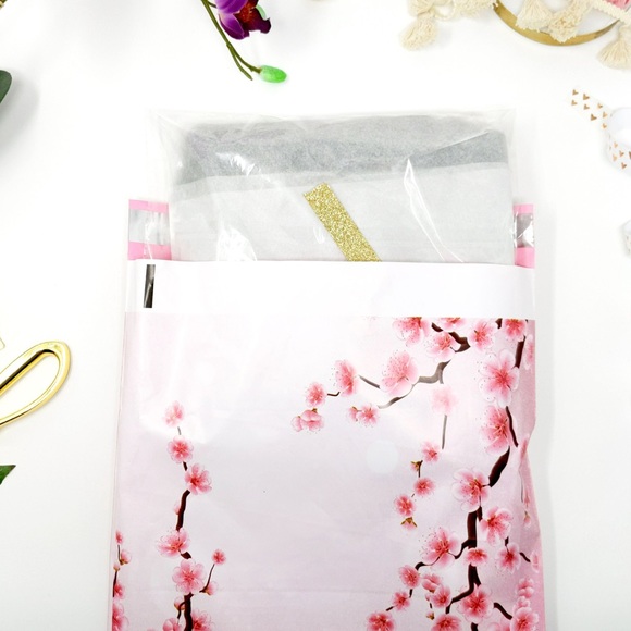 25 10X13 Cherry Blossom Poly Mailers PRICE IS FIRM - Picture 4 of 7